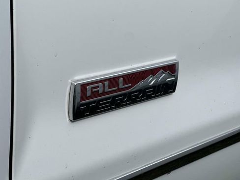 Used 2016 GMC Sierra 1500 SLT w/ All-Terrain Package AWD/4WD image 16
