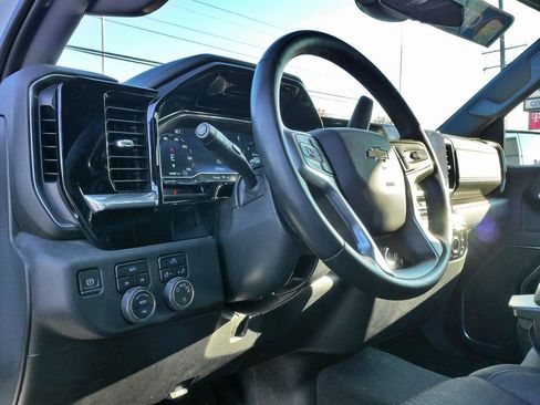 Used 2024 Chevrolet Silverado 1500 LT image 21