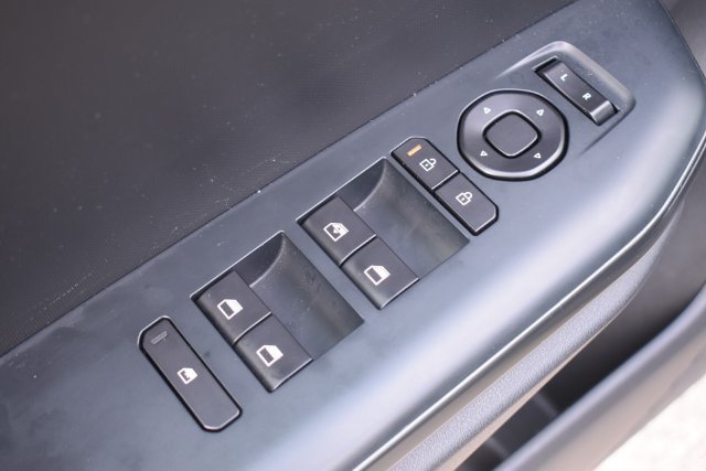 New 2026 Kia K4 FWD image 18