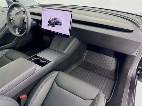 Used 2025 Tesla Model 3 Long Range image 31