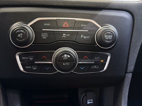 Used 2016 Dodge Charger R/T RWD image 24