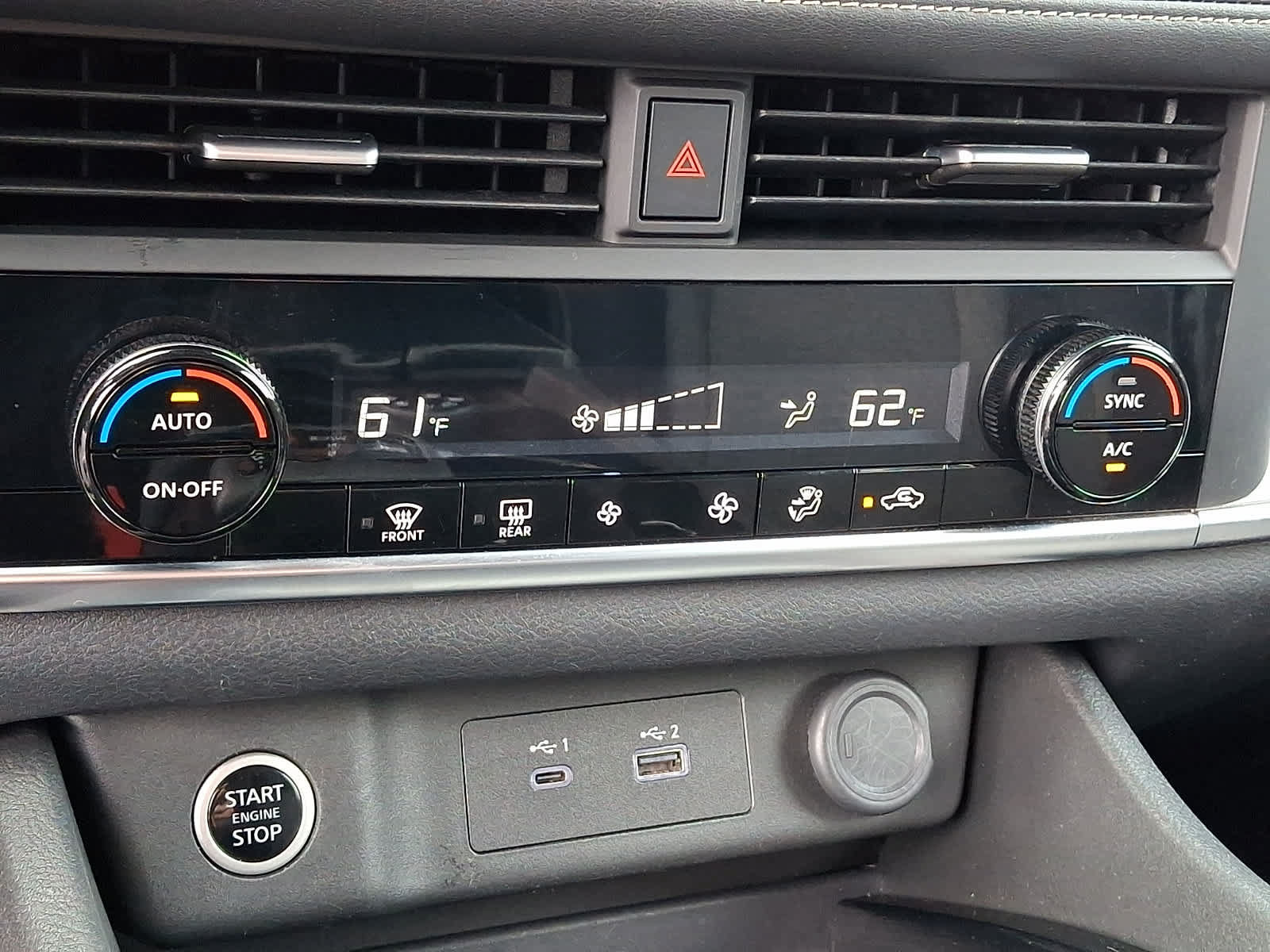 Used 2023 Nissan Rogue SV AWD/4WD image 18