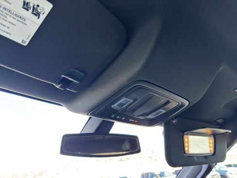 Used 2019 GMC Sierra 1500 AT4 image 32