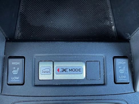 Used 2017 Subaru Forester 2.5i Premium w/ All-Weather Package image 22