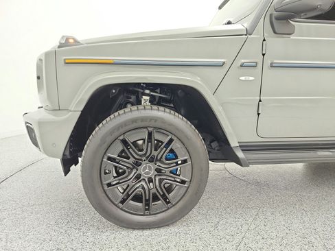 Certified 2025 Mercedes-Benz G 580 w/ EQ Technology image 24