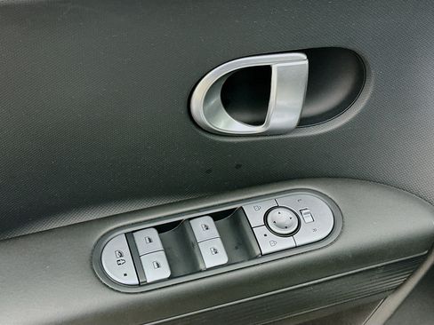 Used 2024 Hyundai Ioniq 5 SEL RWD image 15