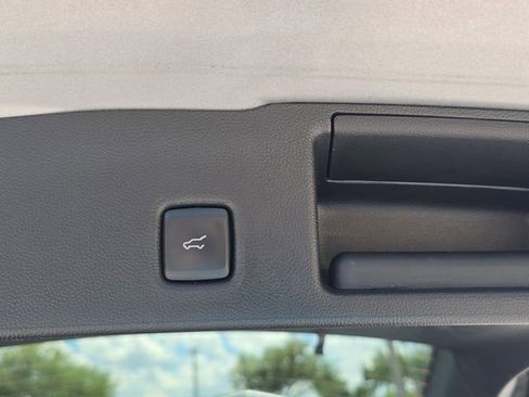 Used 2024 Ford Escape ST-Line FWD image 11