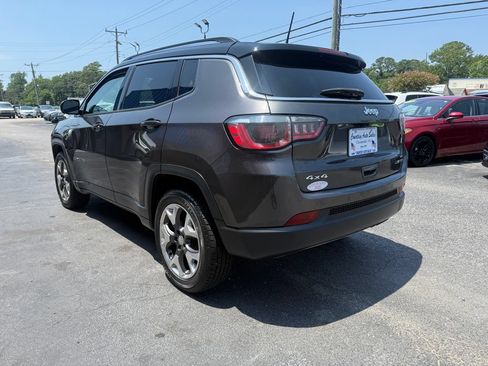 Used 2018 Jeep Compass Limited w/ Navigation Group AWD/4WD image 5