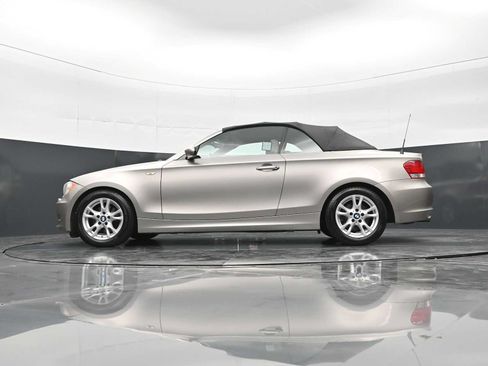 Used 2008 BMW 128i Convertible RWD image 32