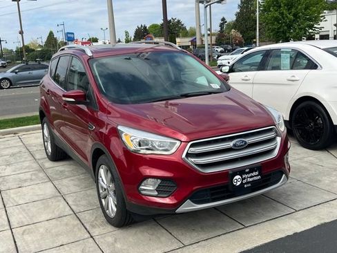 Used 2017 Ford Escape Titanium w/ Equipment Group 301A AWD/4WD image 5