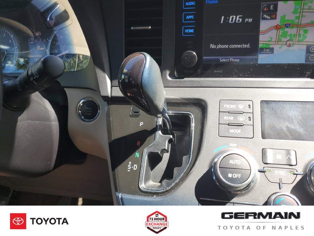 Used 2017 Toyota Sienna XLE w/ XLE Navigation Package FWD image 29