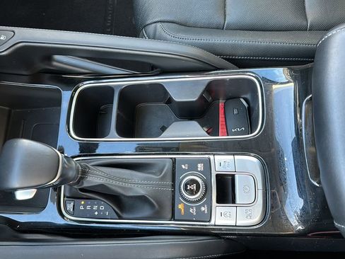 Used 2022 Kia Telluride EX w/ EX Premium Package image 9