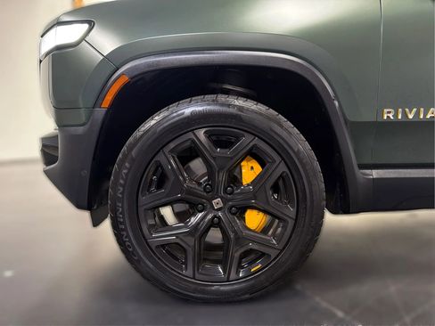 Used 2022 Rivian R1T Adventure image 25