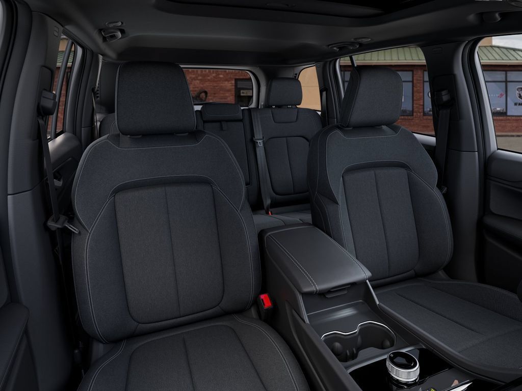 New 2025 Jeep Grand Cherokee Laredo X w/ Luxury Tech Group I AWD/4WD image 18