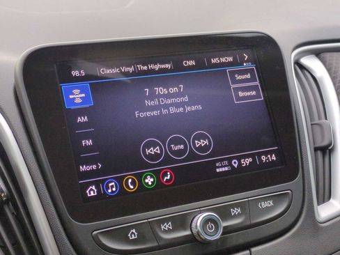 Used 2022 Chevrolet Malibu LT w/ Sport Edition image 13