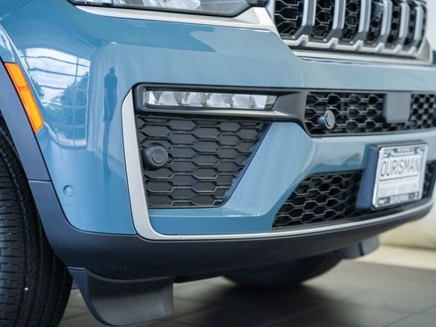 New 2026 Jeep Grand Cherokee L Limited AWD/4WD image 15