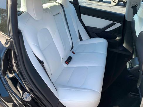 Used 2018 Tesla Model 3 Performance image 4