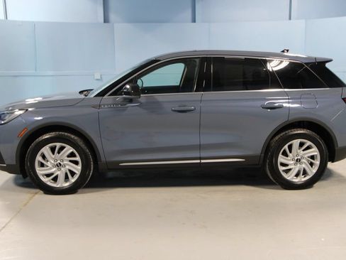 Used 2025 Lincoln Corsair FWD image 26
