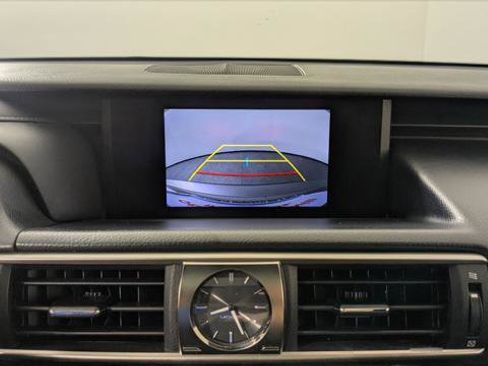 Used 2019 Lexus IS 300 w/ Premium Package image 29