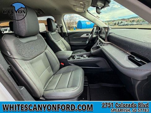 New 2026 Ford Explorer Active w/ Active Comfort Package image 12