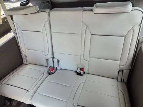 New 2026 GMC Yukon XL Denali AWD/4WD image 9