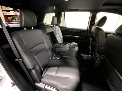 Used 2023 Honda Passport EX-L image 27
