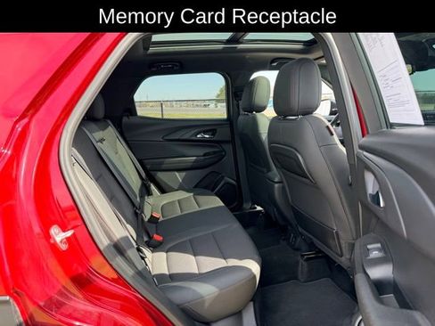 Used 2021 Chevrolet TrailBlazer RS w/ Sun and Liftgate Package image 10
