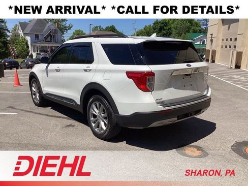Used 2023 Ford Explorer XLT w/ Equipment Group 202A AWD/4WD image 5