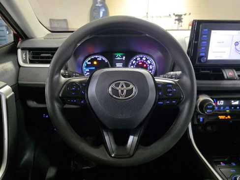 Used 2019 Toyota RAV4 XLE w/ Carpet Mat Package AWD/4WD image 29