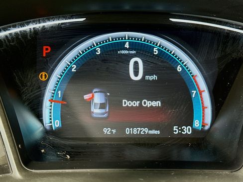 Used 2020 Honda Civic EX image 16