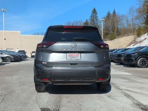 Used 2025 Nissan Rogue SV image 6