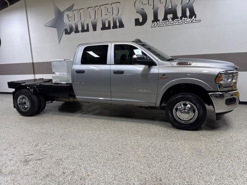 Used 2022 RAM 3500 Tradesman w/ Chrome Appearance Group image 41