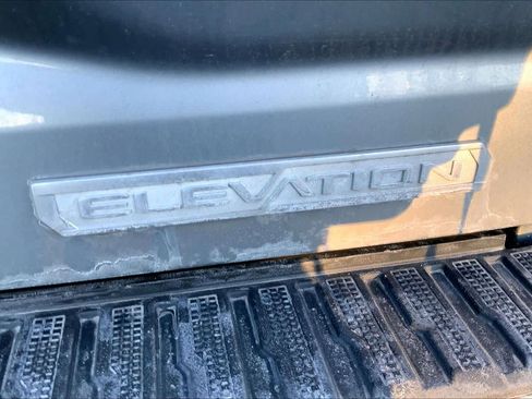 Used 2023 GMC Sierra 1500 Elevation image 10