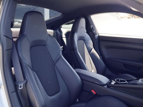 Certified 2024 Porsche 911 Carrera T RWD image 23