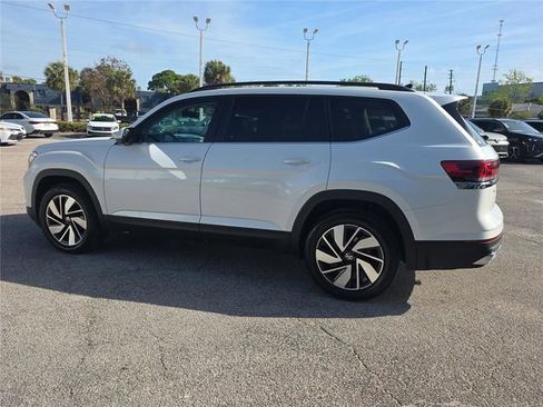 New 2026 Volkswagen Atlas SE image 5