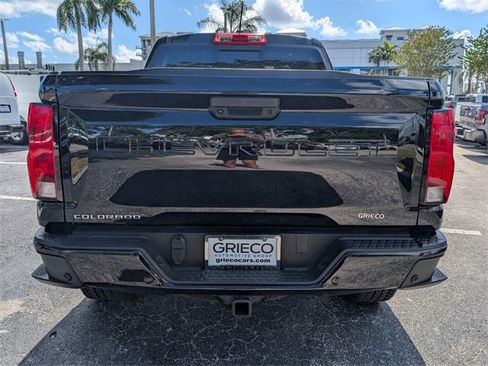 Used 2023 Chevrolet Colorado Trail Boss w/ Technology Package image 5