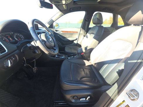 Used 2017 Audi Q3 2.0T Premium Plus w/ Premium Plus Package image 7