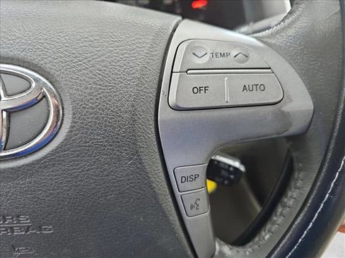Used 2009 Toyota Camry XLE FWD image 19