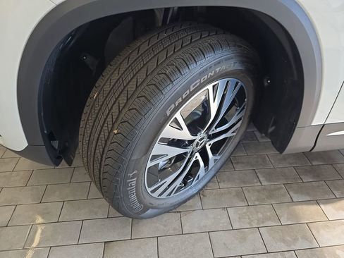 Certified 2026 Mercedes-Benz GLA 250 4MATIC image 32