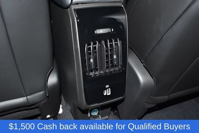 New 2026 Jeep Compass Latitude w/ Sun and Sound Group AWD/4WD image 30