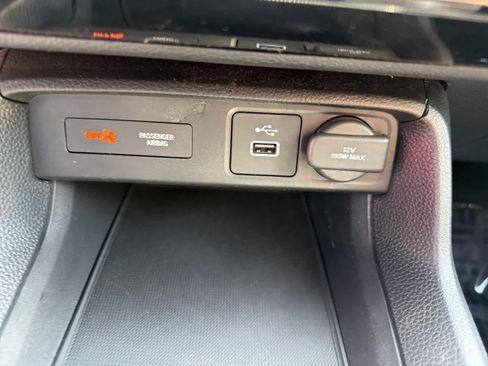 Used 2023 Honda Civic Sport image 19