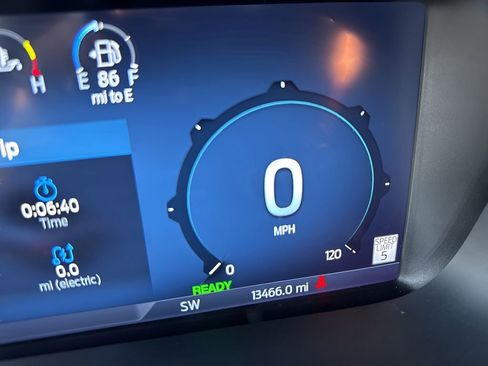 Used 2024 Ford F150 Lariat w/ Equipment Group 502A High image 30