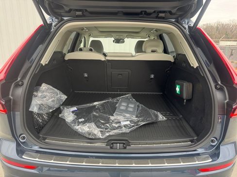 New 2026 Volvo XC60 T8 Ultra w/ Protection Package Premier image 15