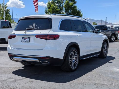 Used 2021 Mercedes-Benz GLS 450 4MATIC image 3