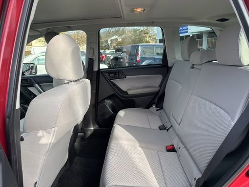 Used 2018 Subaru Forester 2.5i Premium image 22