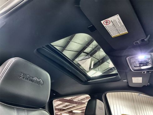 Used 2022 Chevrolet Silverado 2500 High Country image 35