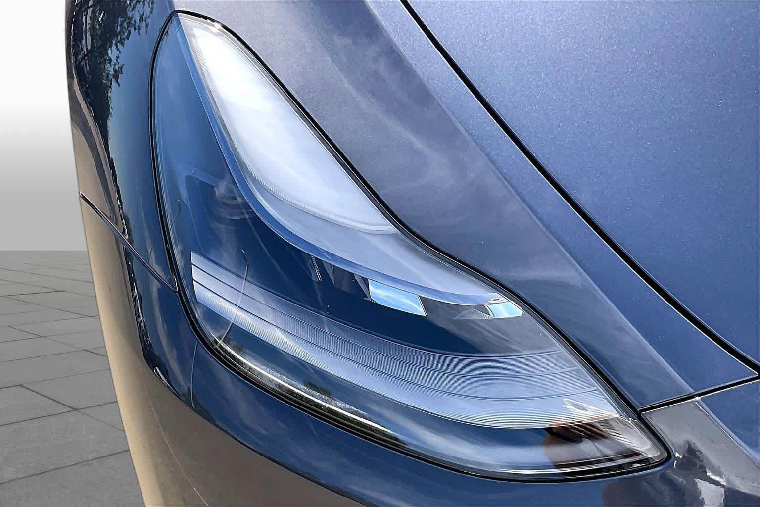 Used 2024 Tesla Model Y Performance AWD/4WD image 27