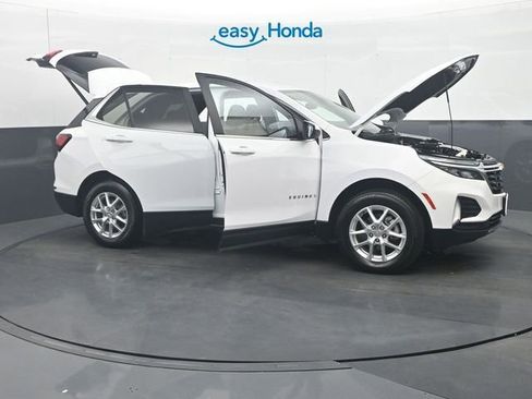 Used 2024 Chevrolet Equinox LT AWD/4WD image 35