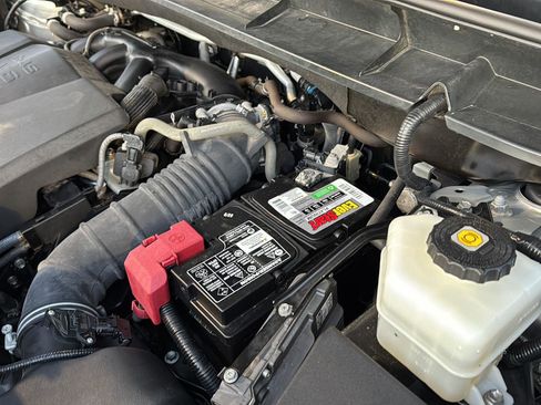 Used 2021 Toyota Highlander XLE image 32