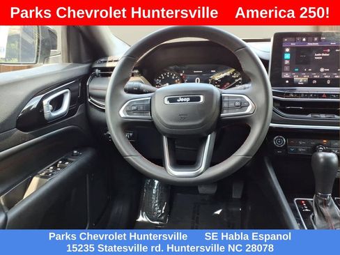 Used 2024 Jeep Compass Trailhawk AWD/4WD image 23